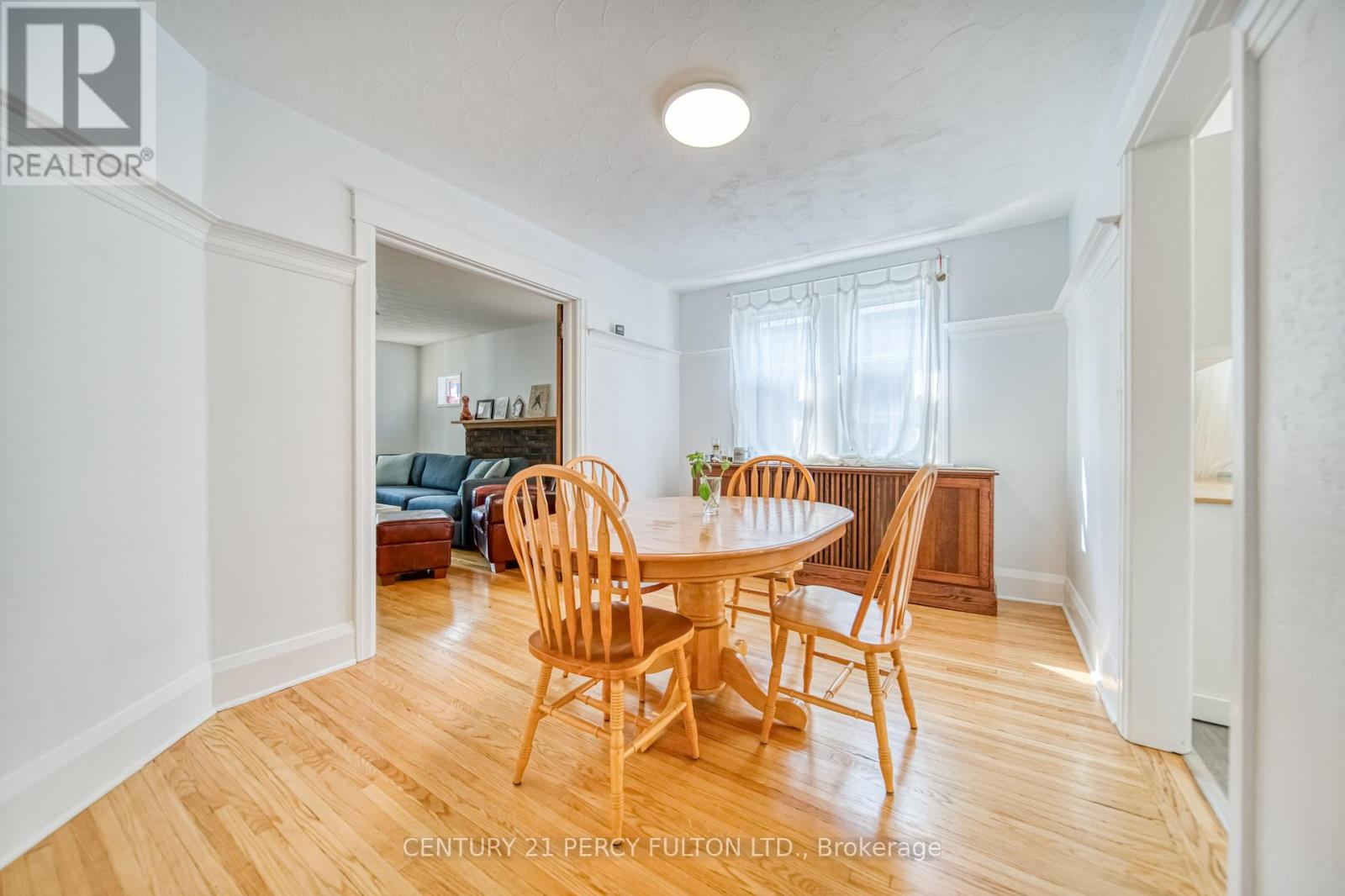 Photo 2 of 48 50 Scarboro Beach Boulevard, Toronto ON