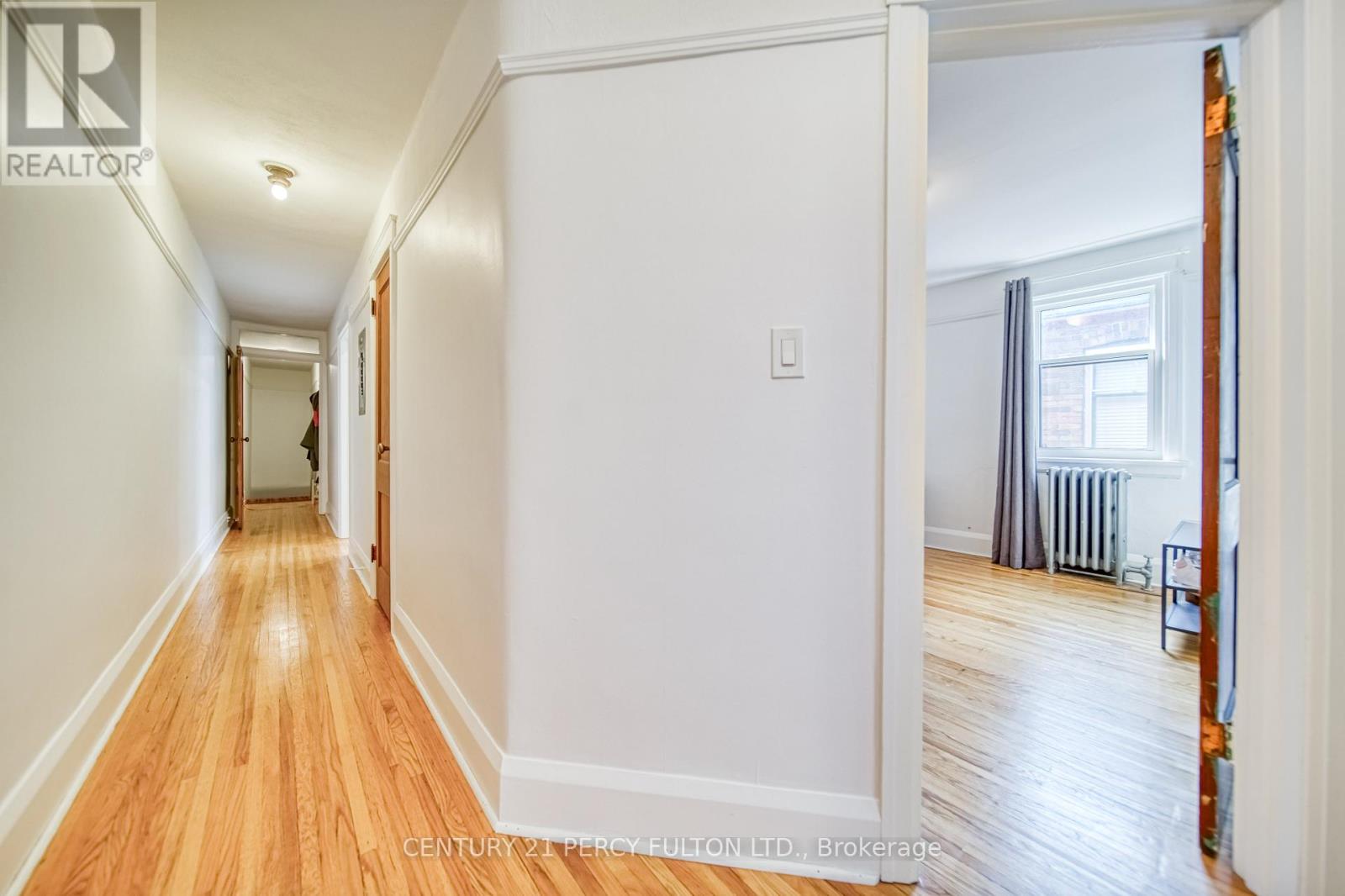 Photo 10 of 48 50 Scarboro Beach Boulevard, Toronto ON