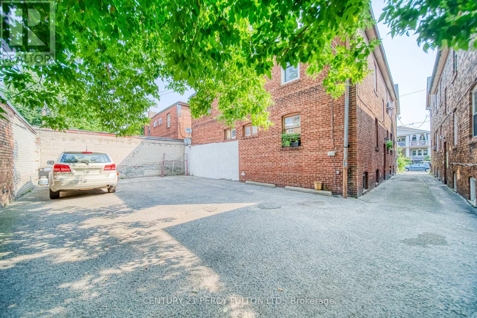 Photo 27 of 48 50 Scarboro Beach Boulevard, Toronto ON