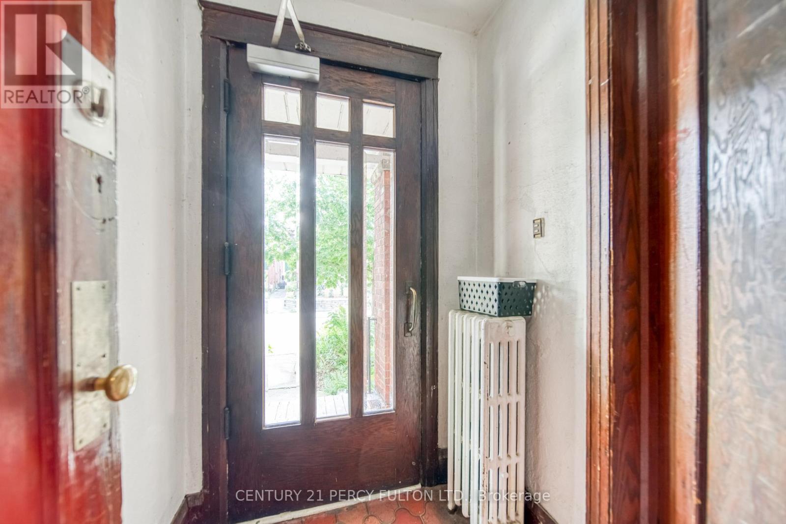 Photo 22 of 48 50 Scarboro Beach Boulevard, Toronto ON