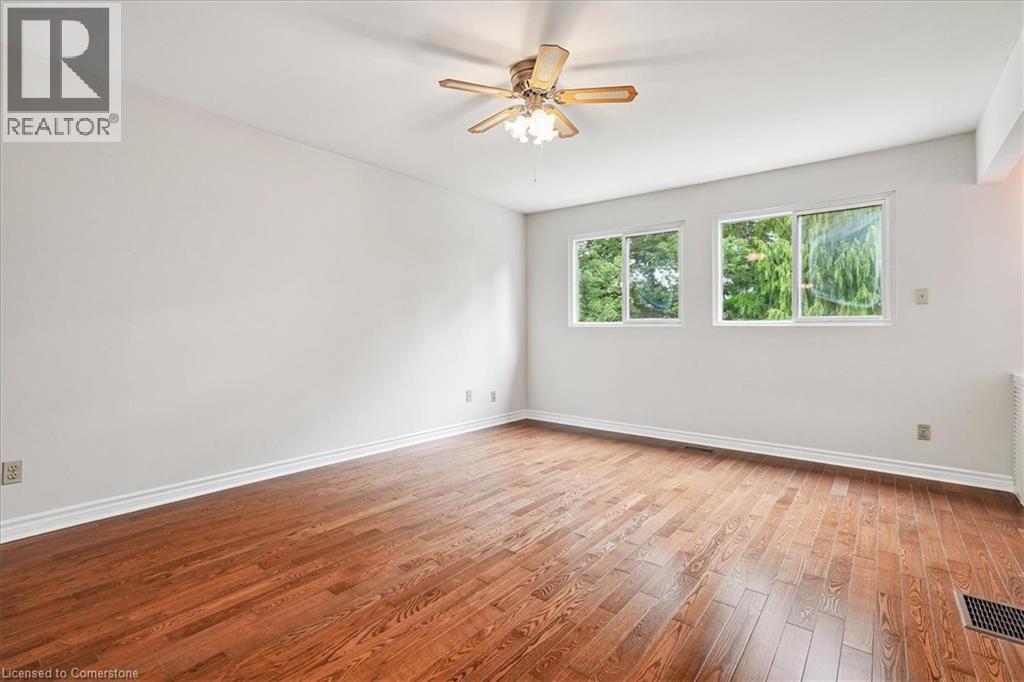 Photo 10 of 247 Beechfield Road, Oakville ON