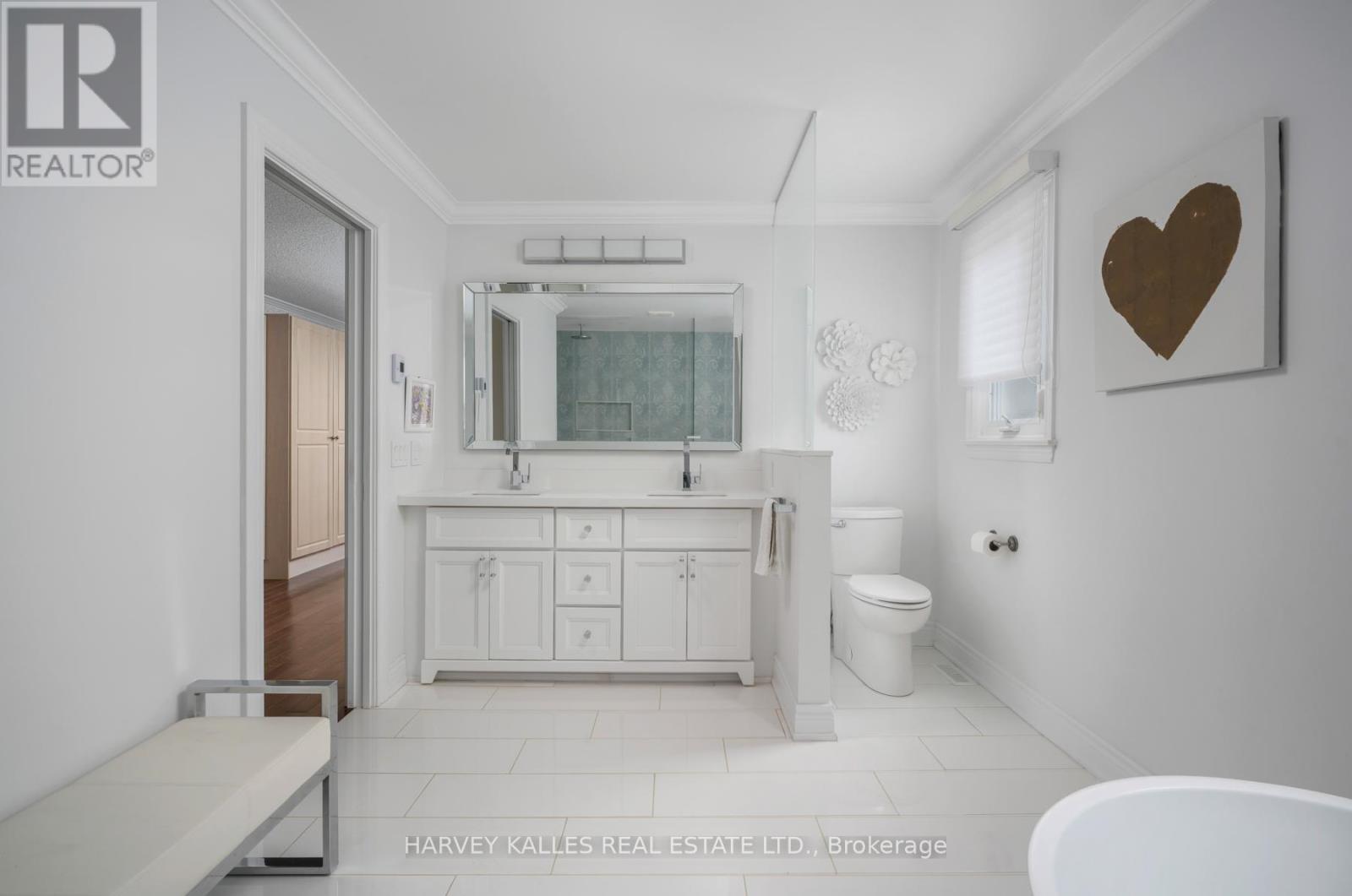 Photo 47 of 12 Alta Vista Court, Vaughan ON