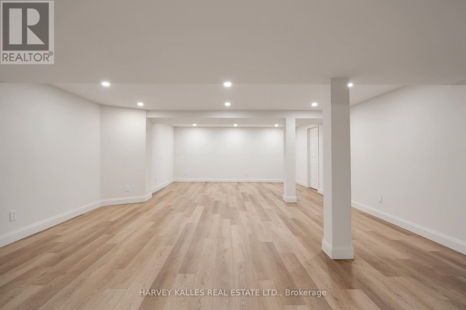 Photo 45 of 12 Alta Vista Court, Vaughan ON