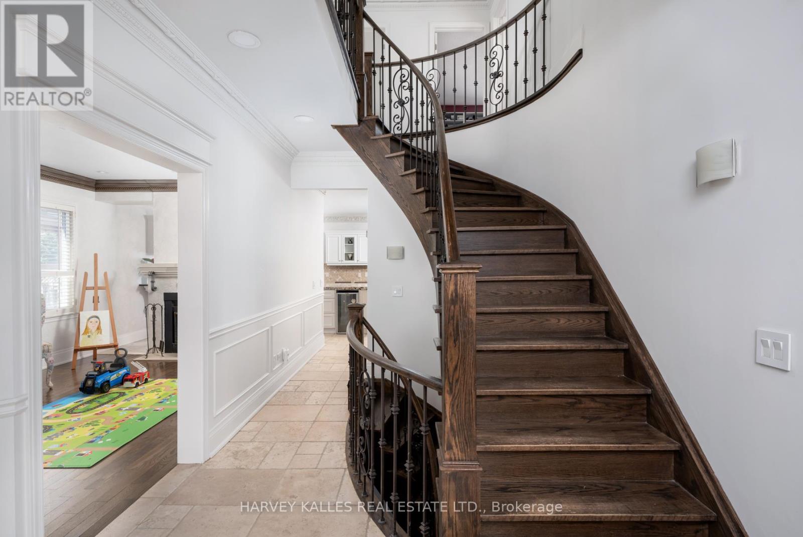 Photo 28 of 12 Alta Vista Court, Vaughan ON
