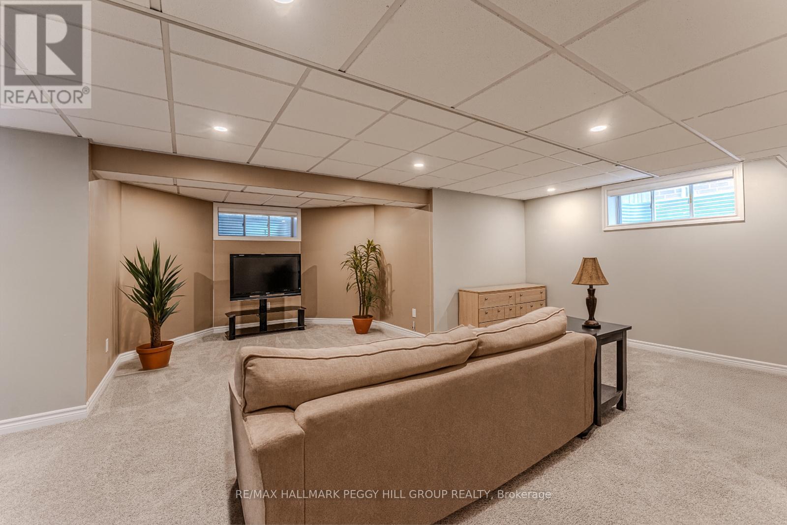 Photo 14 of 14 Arnold Crescent, Essa ON