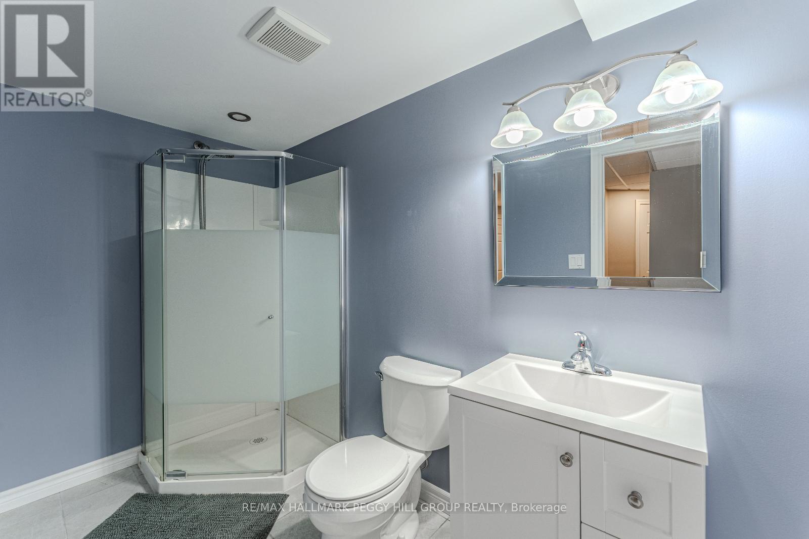 Photo 15 of 14 Arnold Crescent, Essa ON