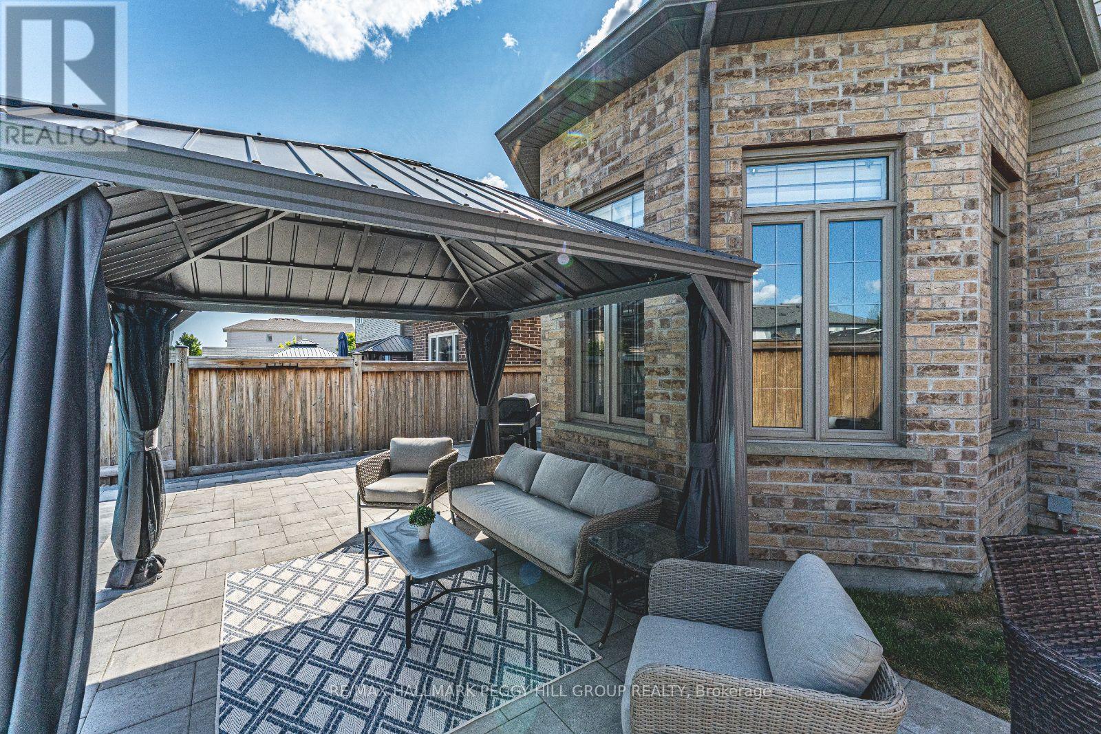 Photo 18 of 14 Arnold Crescent, Essa ON