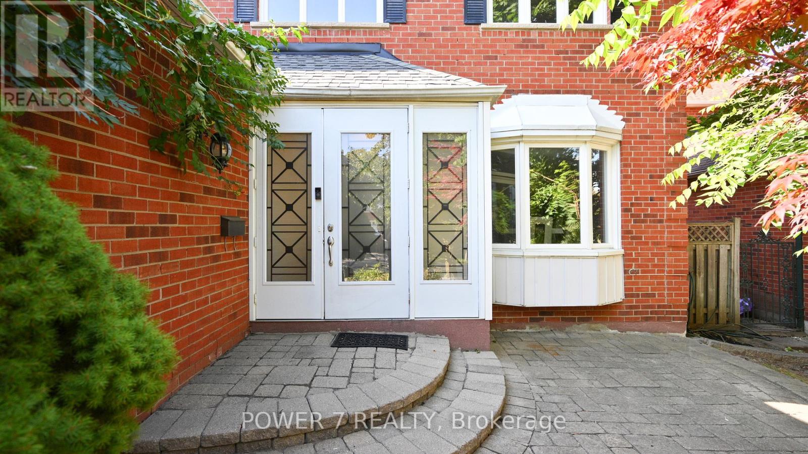 Photo 3 of 200 Carrington Drive, Richmond Hill ON