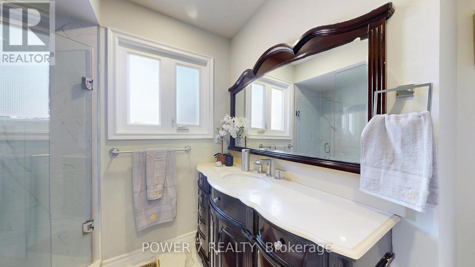 Photo 35 of 200 Carrington Drive, Richmond Hill ON