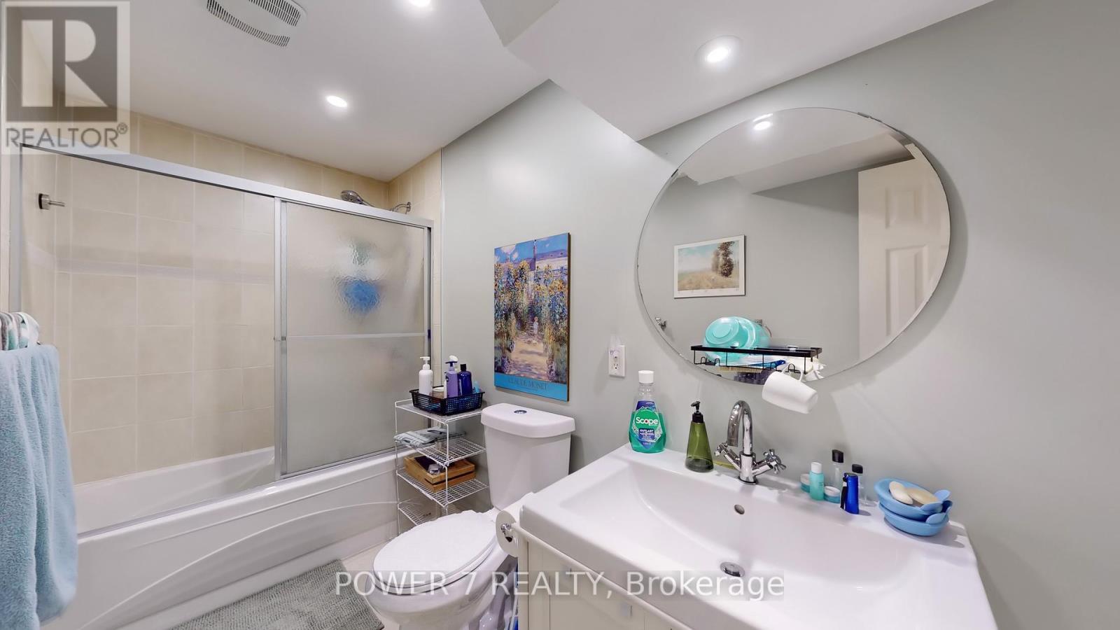 Photo 46 of 200 Carrington Drive, Richmond Hill ON