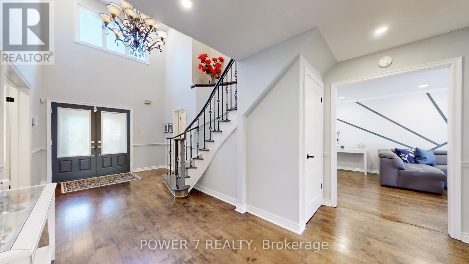 Photo 6 of 200 Carrington Drive, Richmond Hill ON