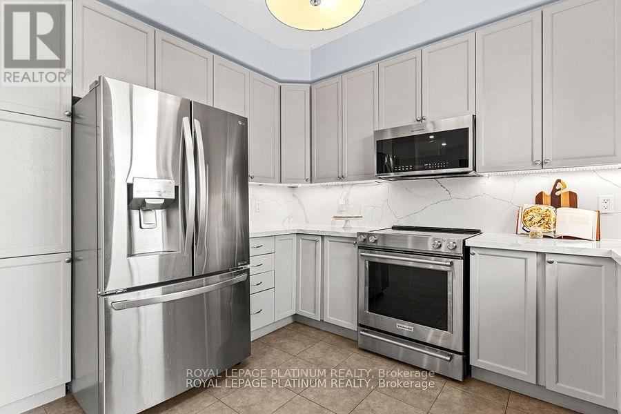 Photo 37 of 52 Jewel House Lane, Barrie ON