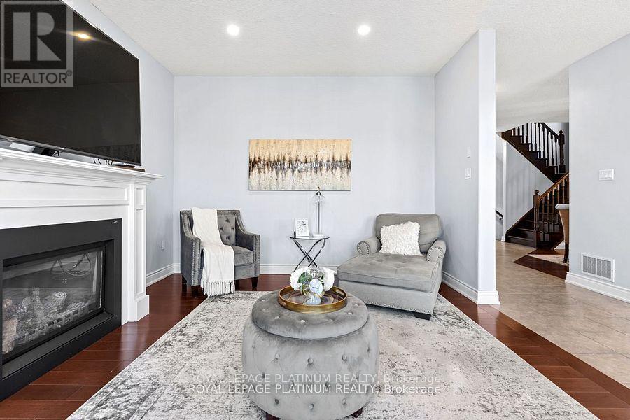 Photo 28 of 52 Jewel House Lane, Barrie ON