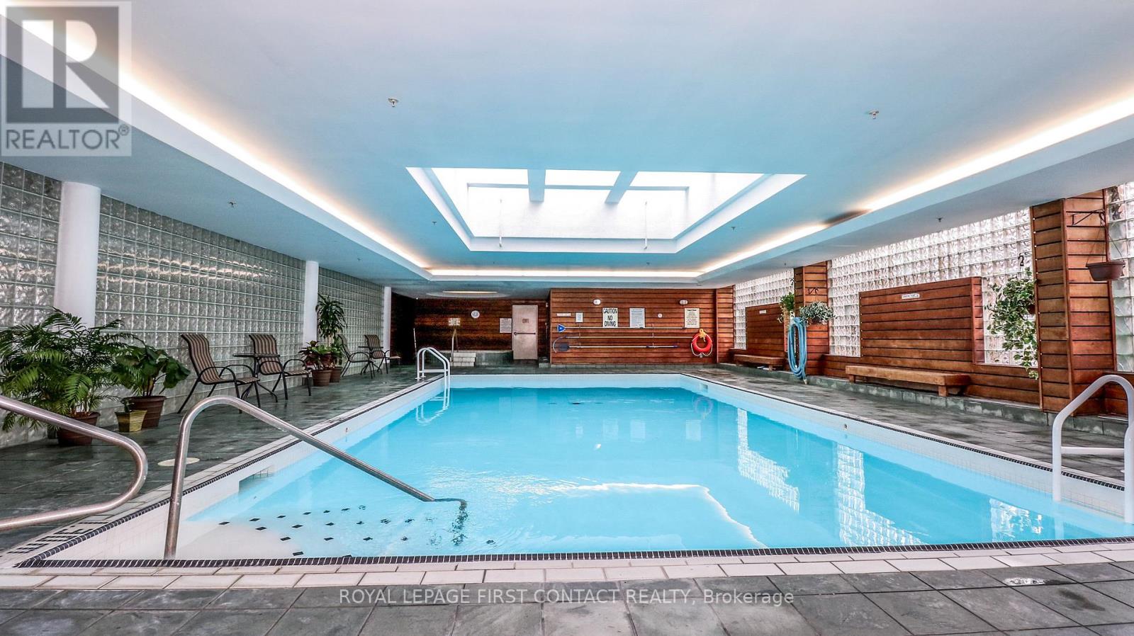 Photo 14 of 811 150 Dunlop Street E, Barrie ON