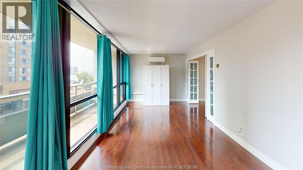 Photo 1 of 111 Riverside Drive Unit 406, Windsor ON