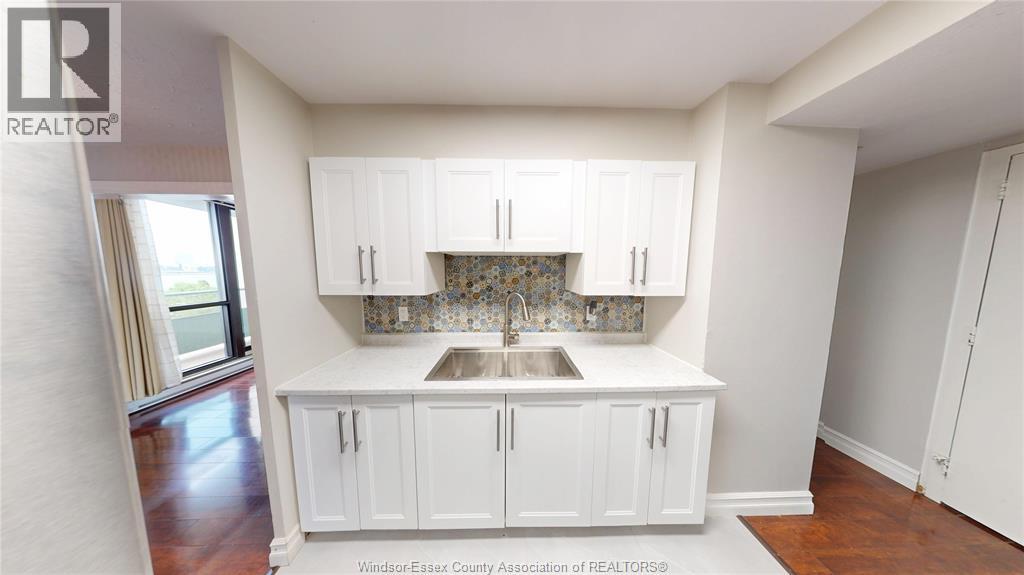 Photo 36 of 111 Riverside Drive Unit 406, Windsor ON