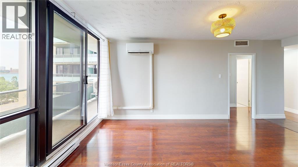 Photo 14 of 111 Riverside Drive Unit 406, Windsor ON
