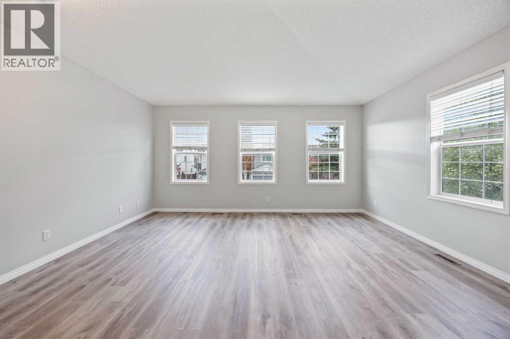 Single Family House for Sale in  Cougarstone Circle SW Cougar Ridge Calgary 