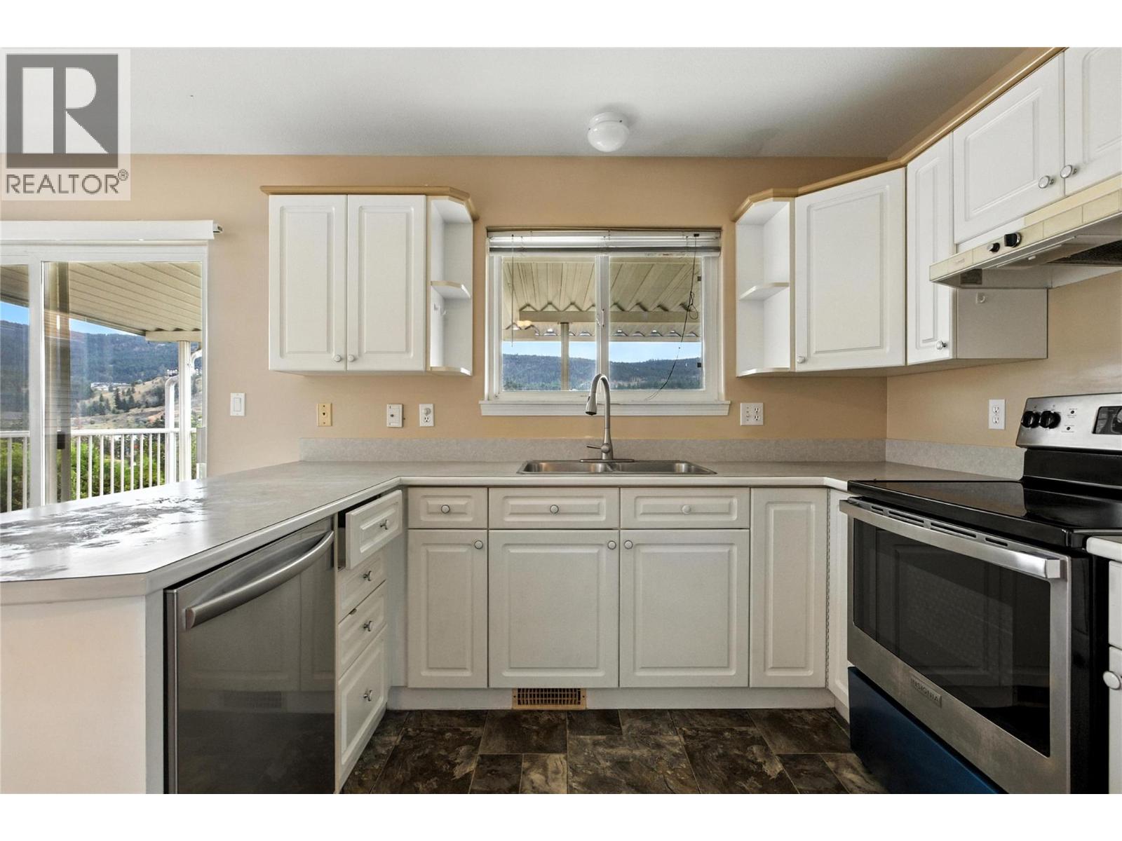 Photo 18 of 1379 Sunshine Court, Kamloops BC