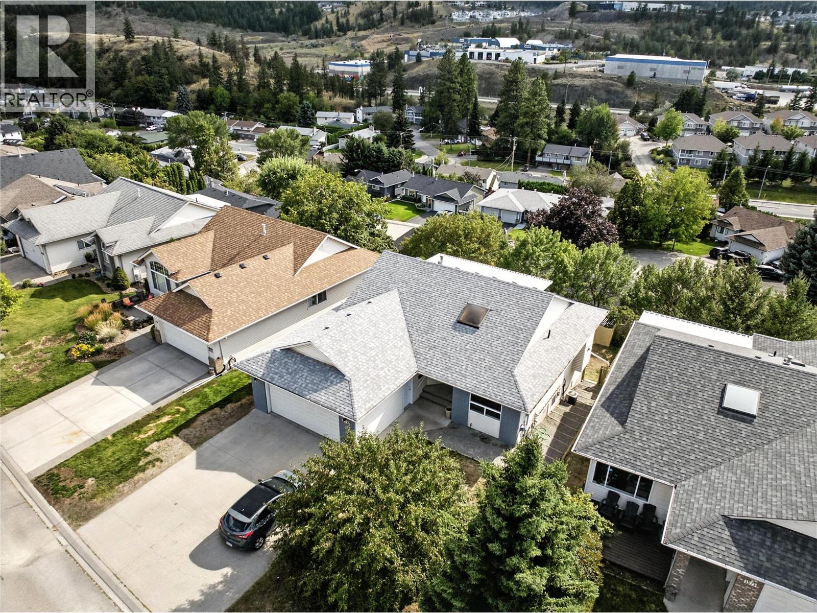 Photo 9 of 1379 Sunshine Court, Kamloops BC