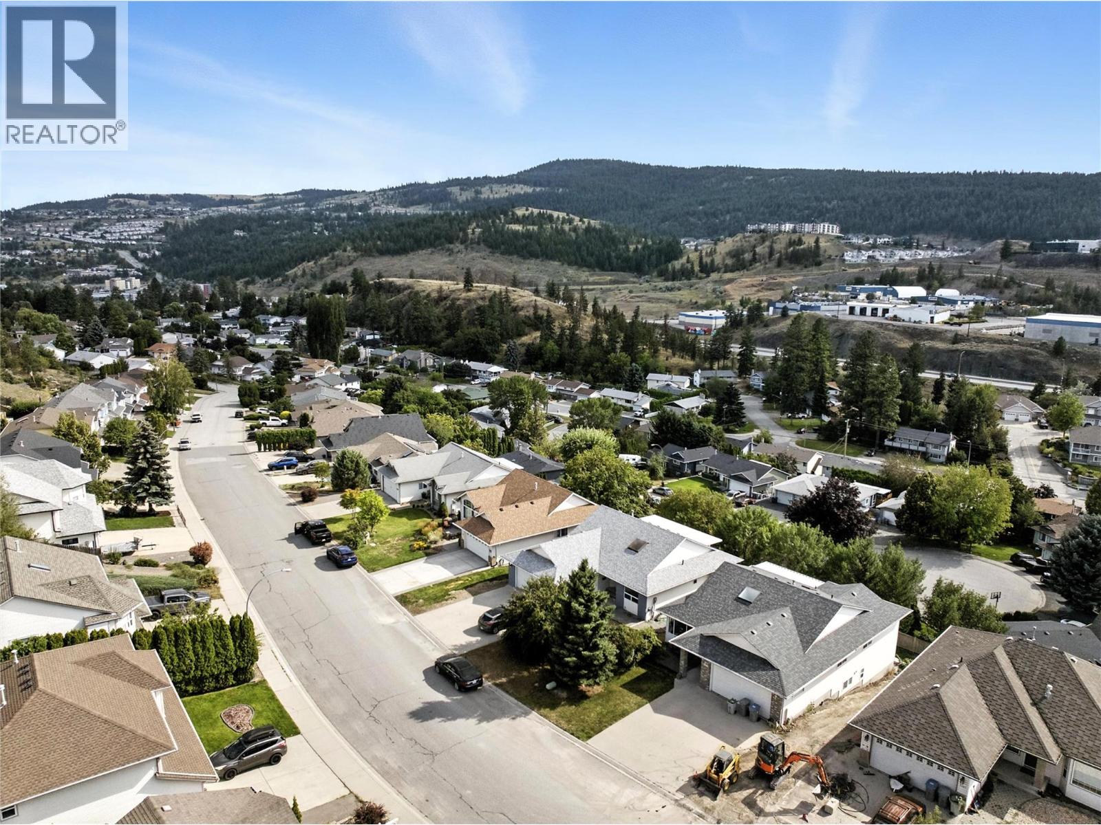 Photo 10 of 1379 Sunshine Court, Kamloops BC