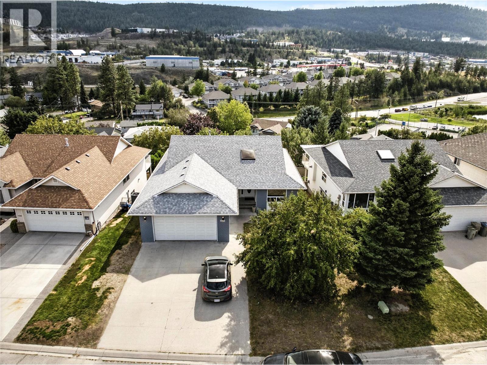 Photo 12 of 1379 Sunshine Court, Kamloops BC