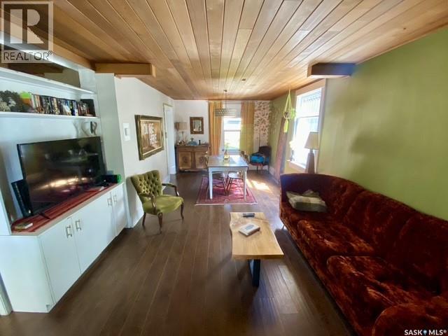 Photo 10 of 715 Dufferin Avenue, Saskatoon SK