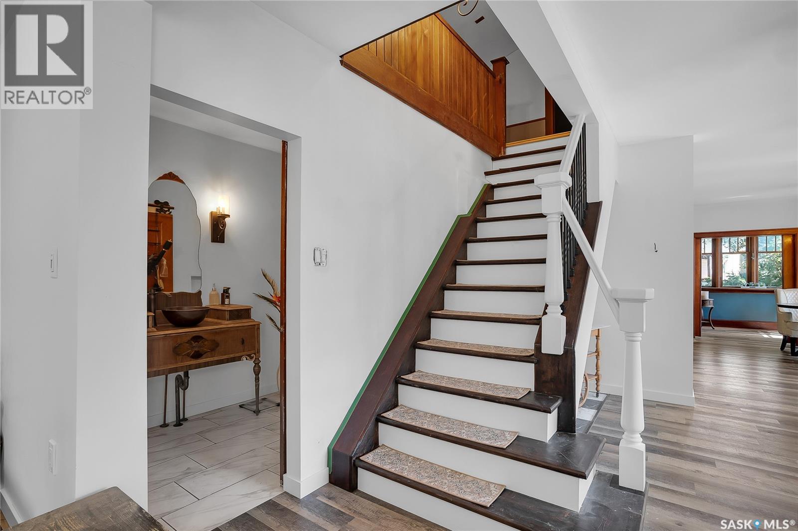 Single Family House 2 Level for Sale in  B AVENUE N Saskatoon 