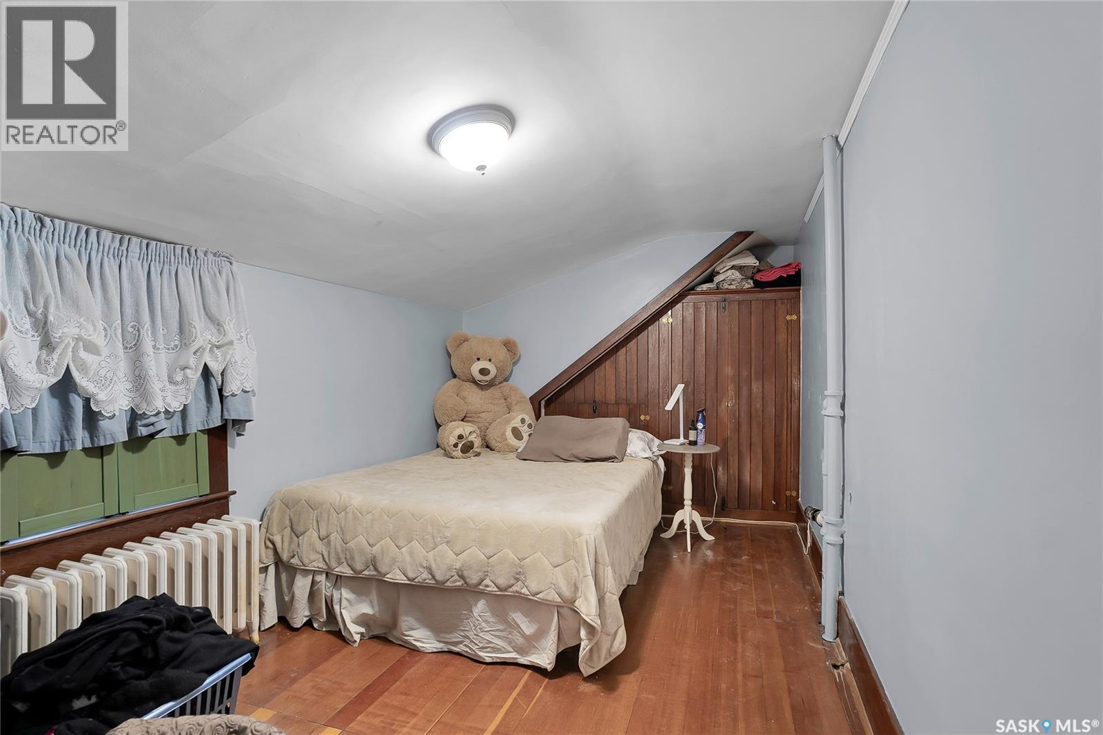 Single Family House 2 Level for Sale in  B AVENUE N Saskatoon 