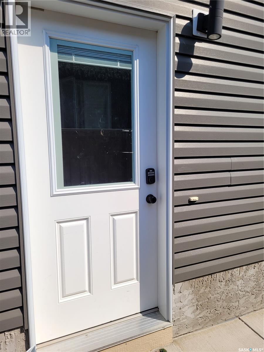Photo 4 of 1054 Kloppenburg Bend, Saskatoon SK
