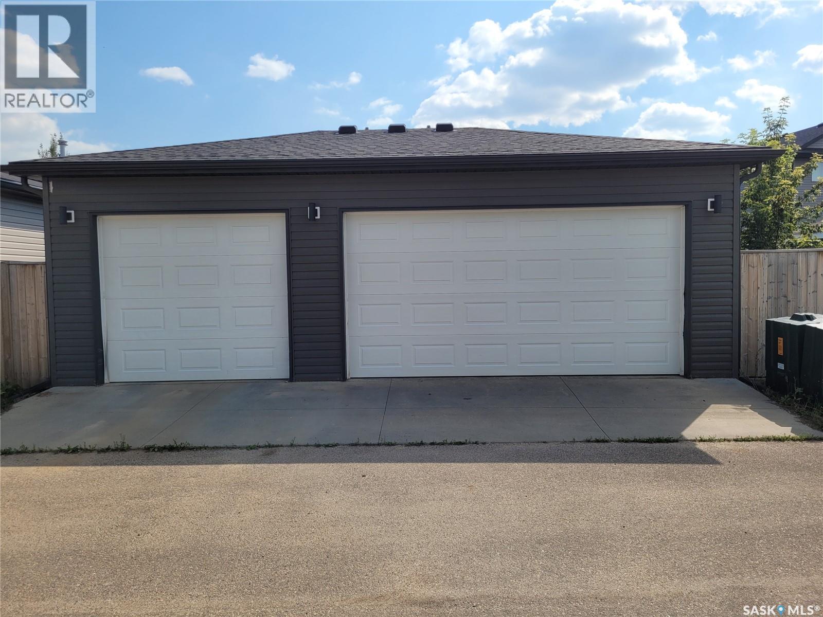 Photo 34 of 1054 Kloppenburg Bend, Saskatoon SK