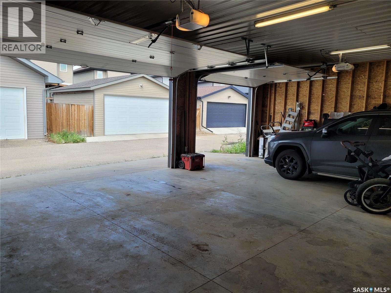 1054 Kloppenburg BEND, Saskatoon, Saskatchewan