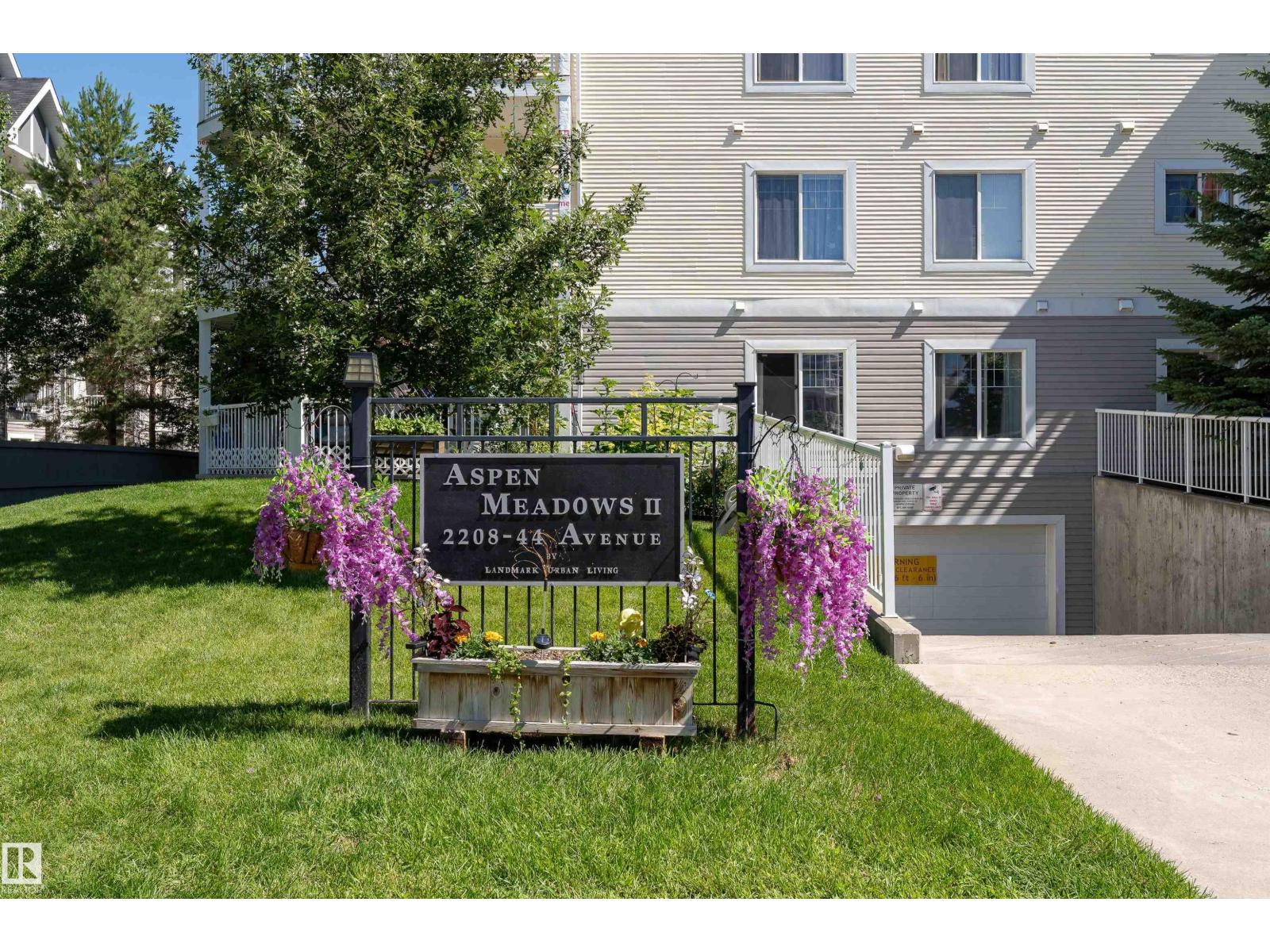 Photo 34 of 303 2208 44 Av Nw, Edmonton AB