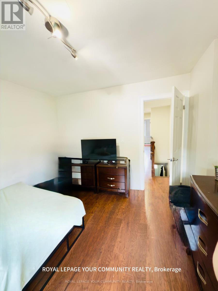 Photo 1 of 2nd Floor 7 Harvie Avenue E, Toronto ON