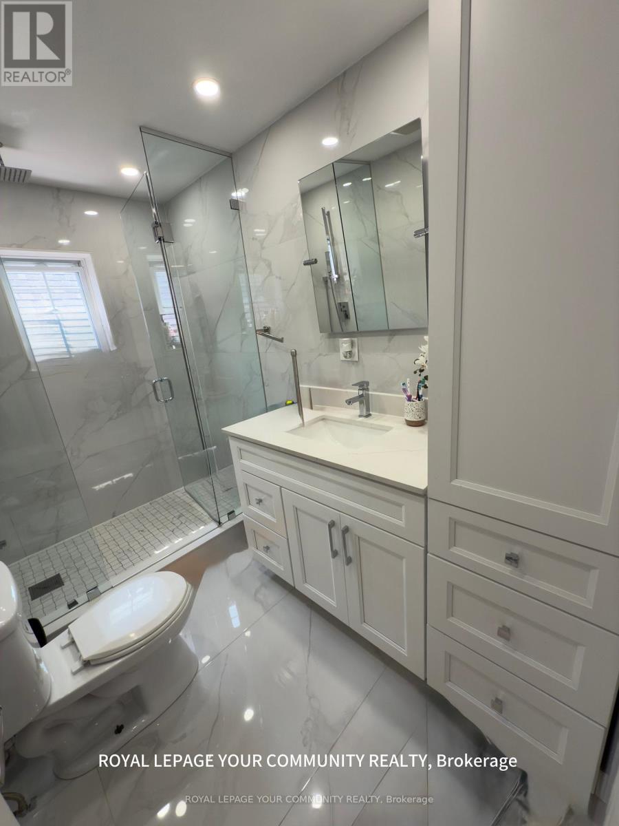 Photo 13 of 2nd Floor 7 Harvie Avenue E, Toronto ON