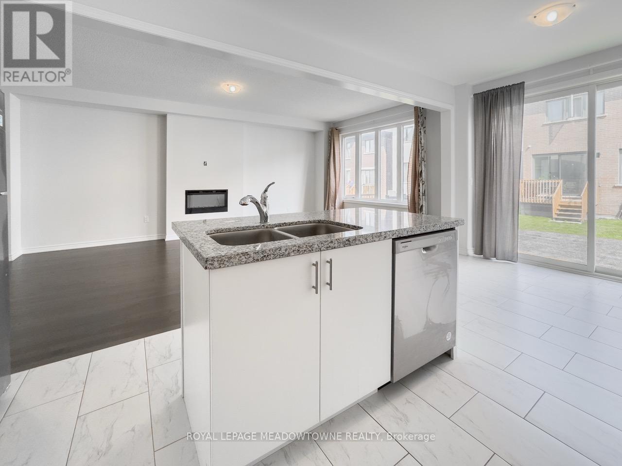 Photo 12 of 19 Lippa Drive, Caledon ON