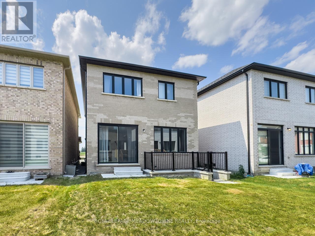Photo 34 of 19 Lippa Drive, Caledon ON