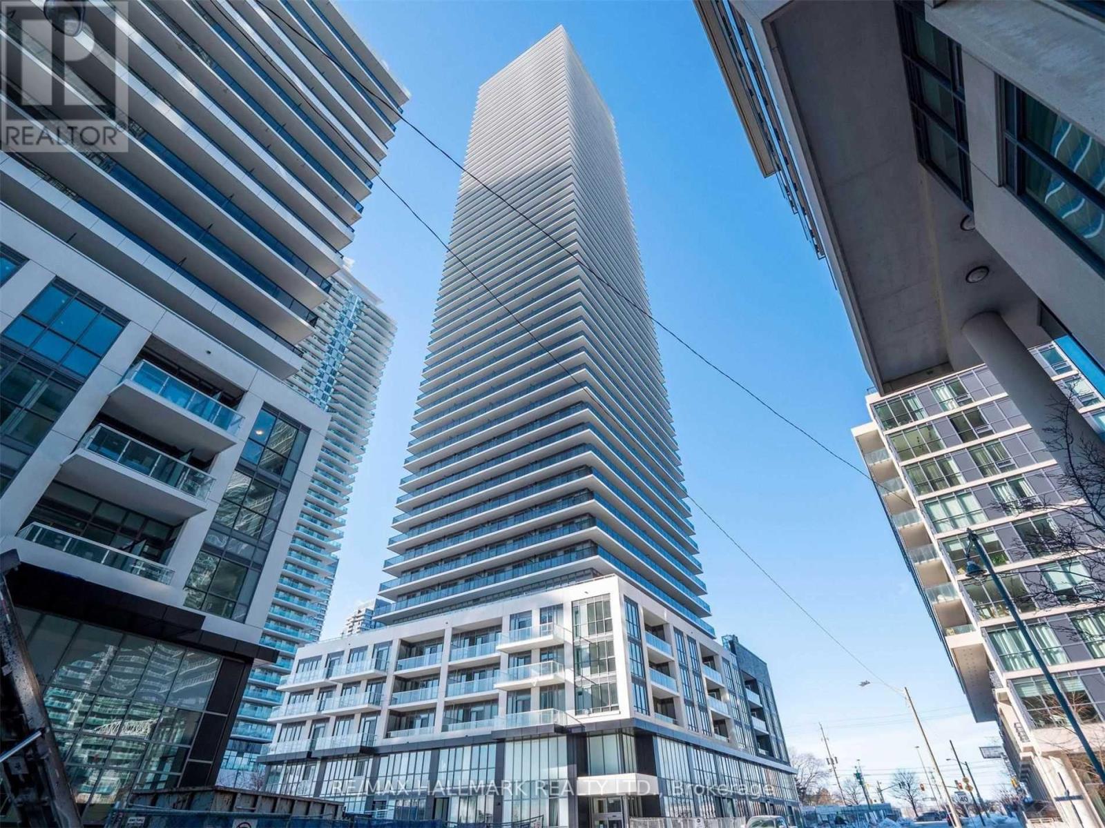 Photo 1 of 4002 70 Annie Craig Drive, Toronto ON