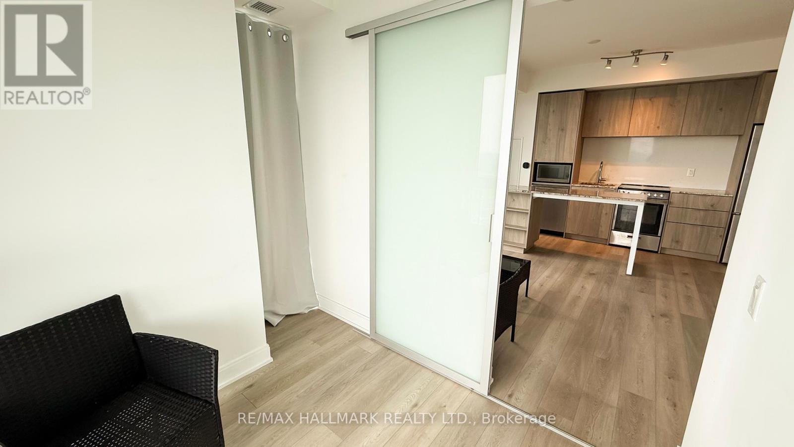Photo 12 of 4002 70 Annie Craig Drive, Toronto ON