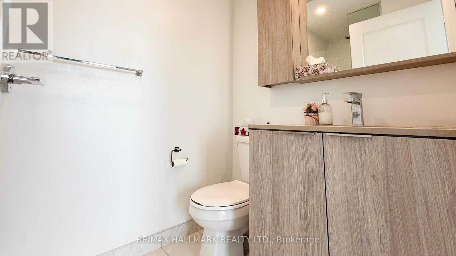 Photo 16 of 4002 70 Annie Craig Drive, Toronto ON