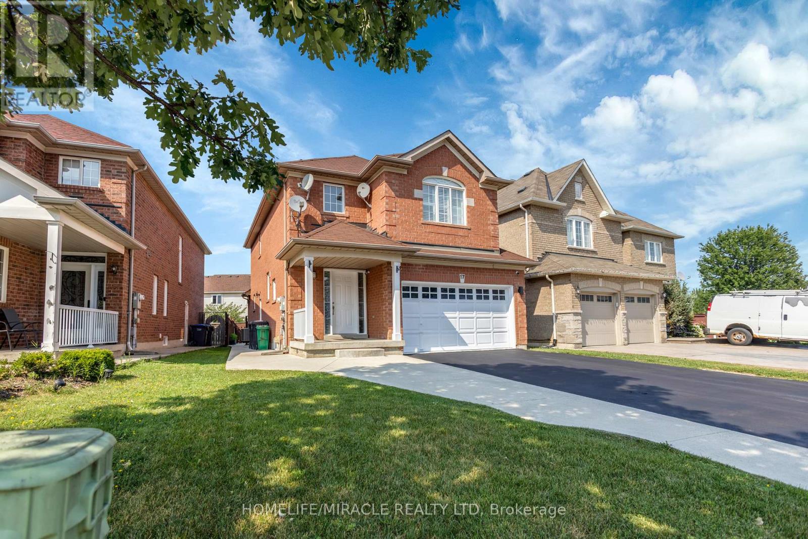 Photo 12 of 17 Binder Twine Trail, Brampton ON