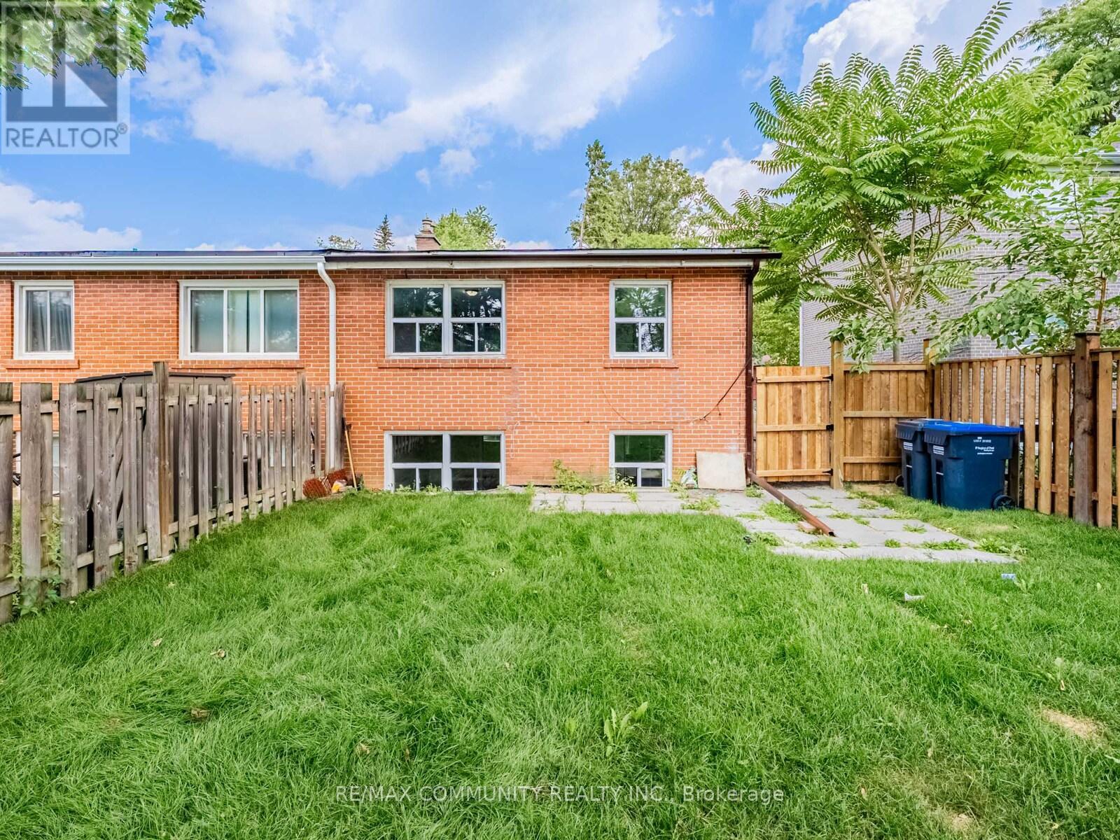 Photo 32 of 5 Langwith Court, Brampton ON