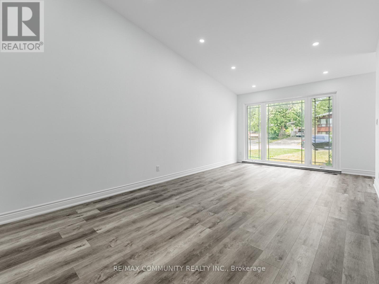 Photo 16 of 5 Langwith Court, Brampton ON