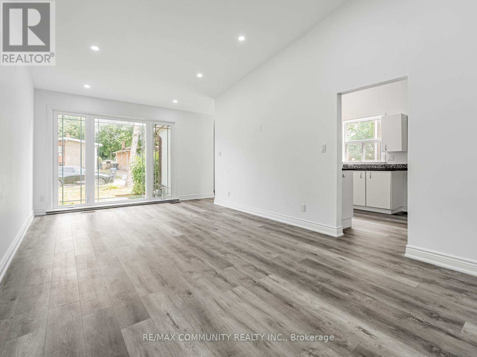 Photo 26 of 5 Langwith Court, Brampton ON