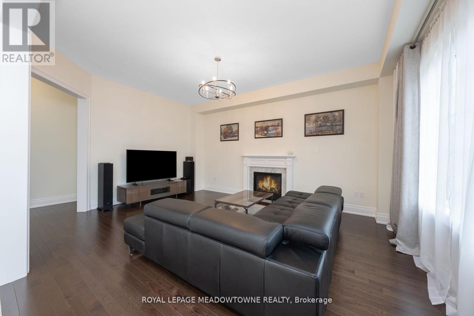 Photo 7 of 23 Abigail Grace Crescent, Brampton ON