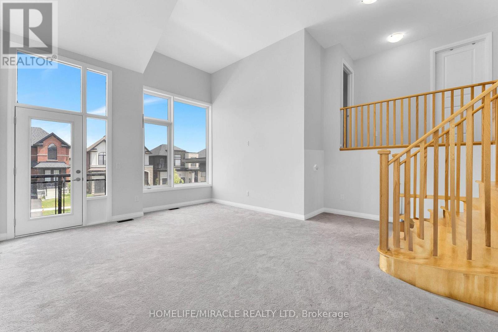 Photo 16 of 815 Sobeski Avenue, Woodstock ON