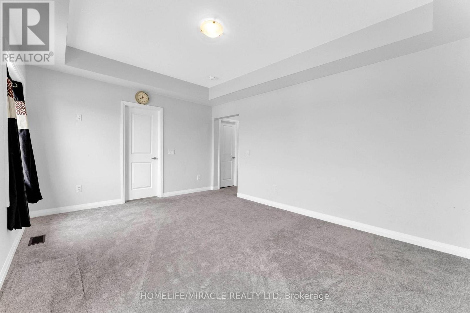Photo 20 of 815 Sobeski Avenue, Woodstock ON