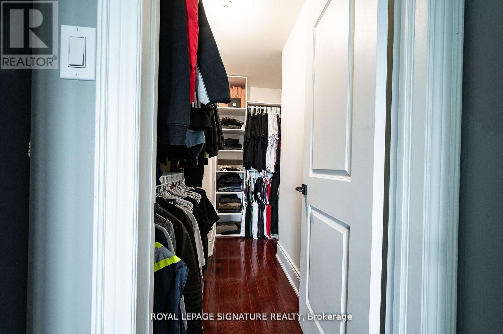 Photo 4 of 37 Riviera Ridge, Hamilton ON