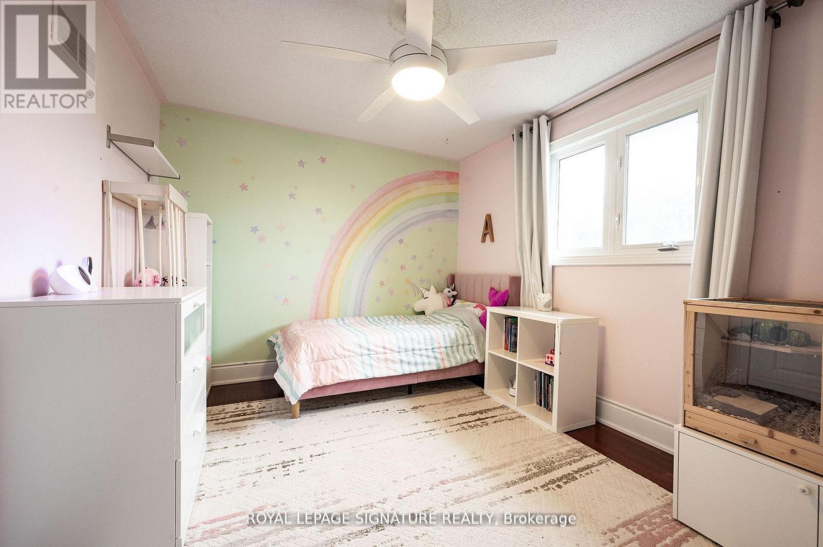 Photo 3 of 37 Riviera Ridge, Hamilton ON
