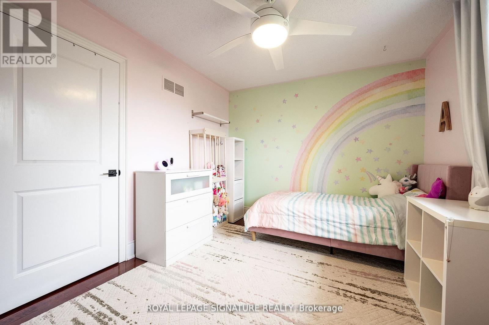 Photo 7 of 37 Riviera Ridge, Hamilton ON